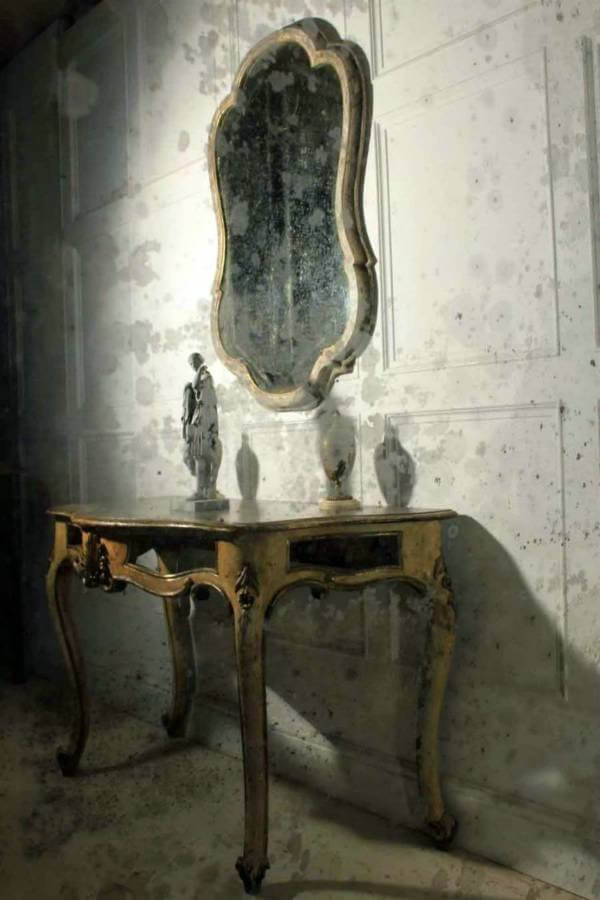 19Th Century Queen Ann Shaped Mirror