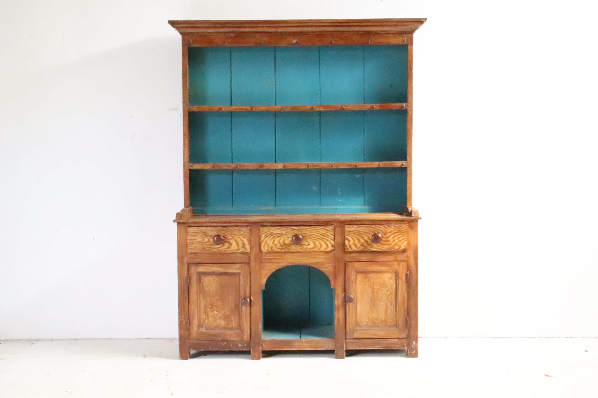 19Th Century Painted Welsh dresser. - Image 14