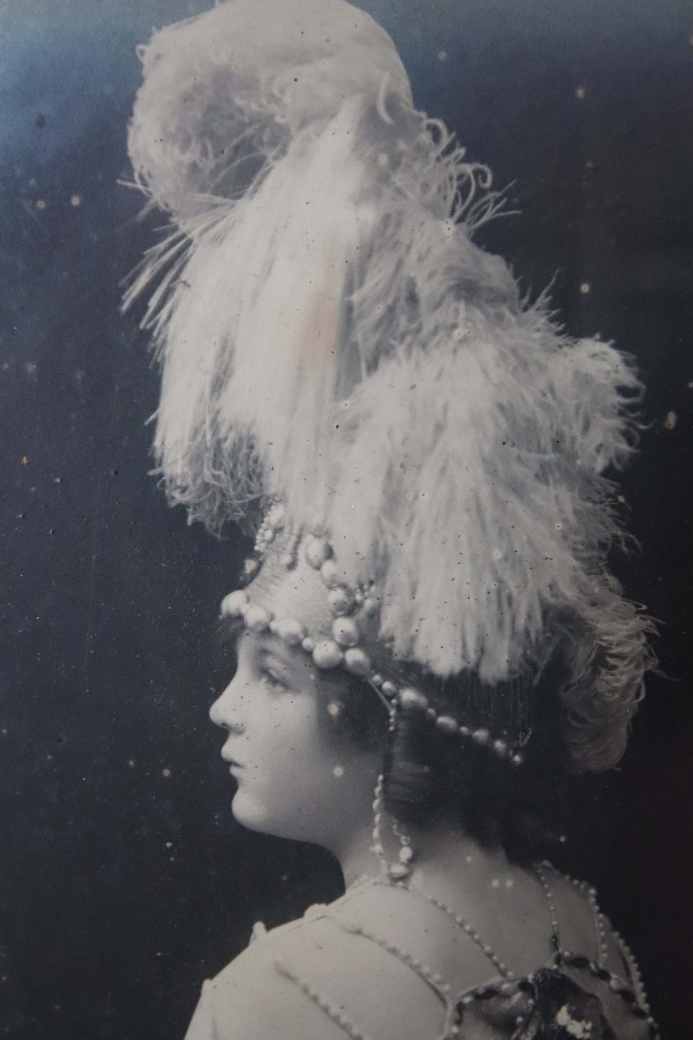 A Collection of Edwardian Theatrical Portrait Photographs - Image 17