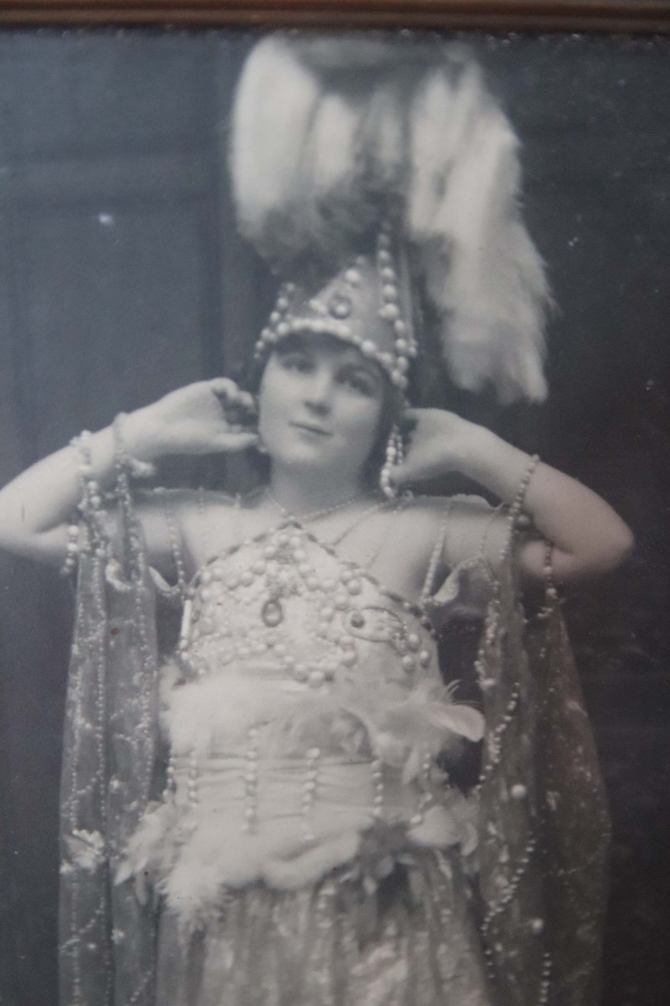 A Collection of Edwardian Theatrical Portrait Photographs - Image 20