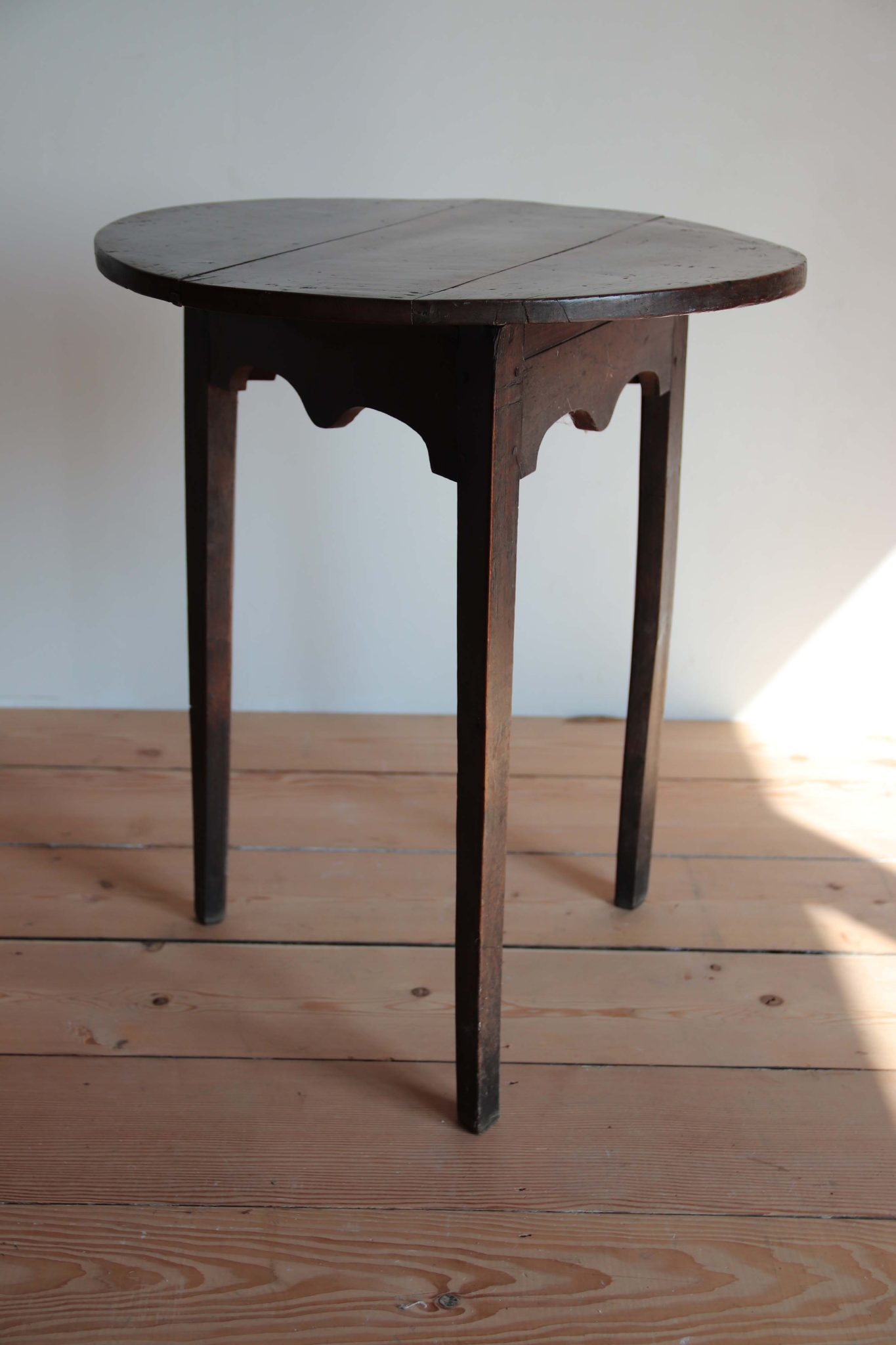 18Th Century Welsh Cricket Table. - Image 4