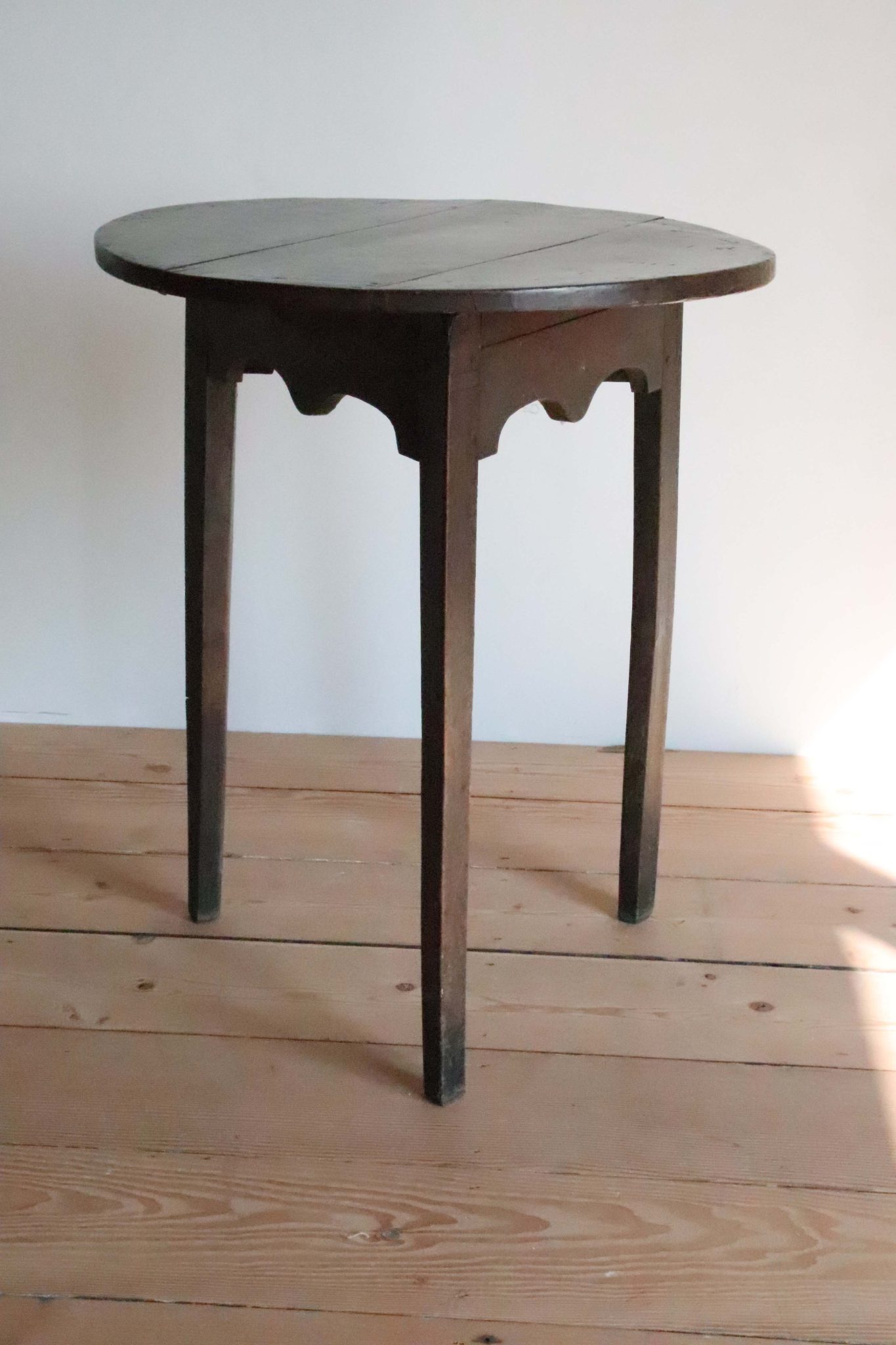 18Th Century Welsh Cricket Table. - Image 9