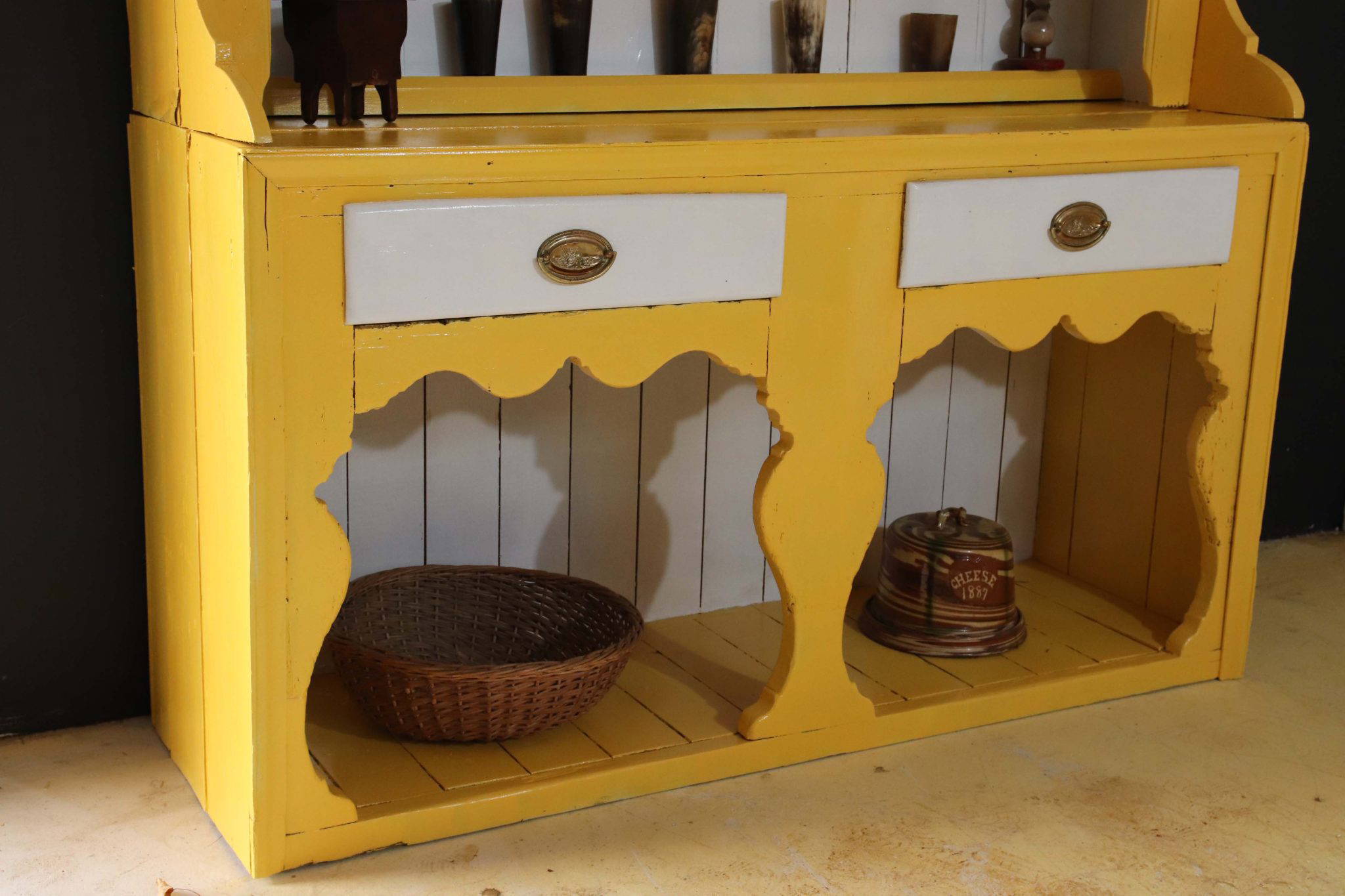 Early 19Th Century Irish Dresser. - Image 6