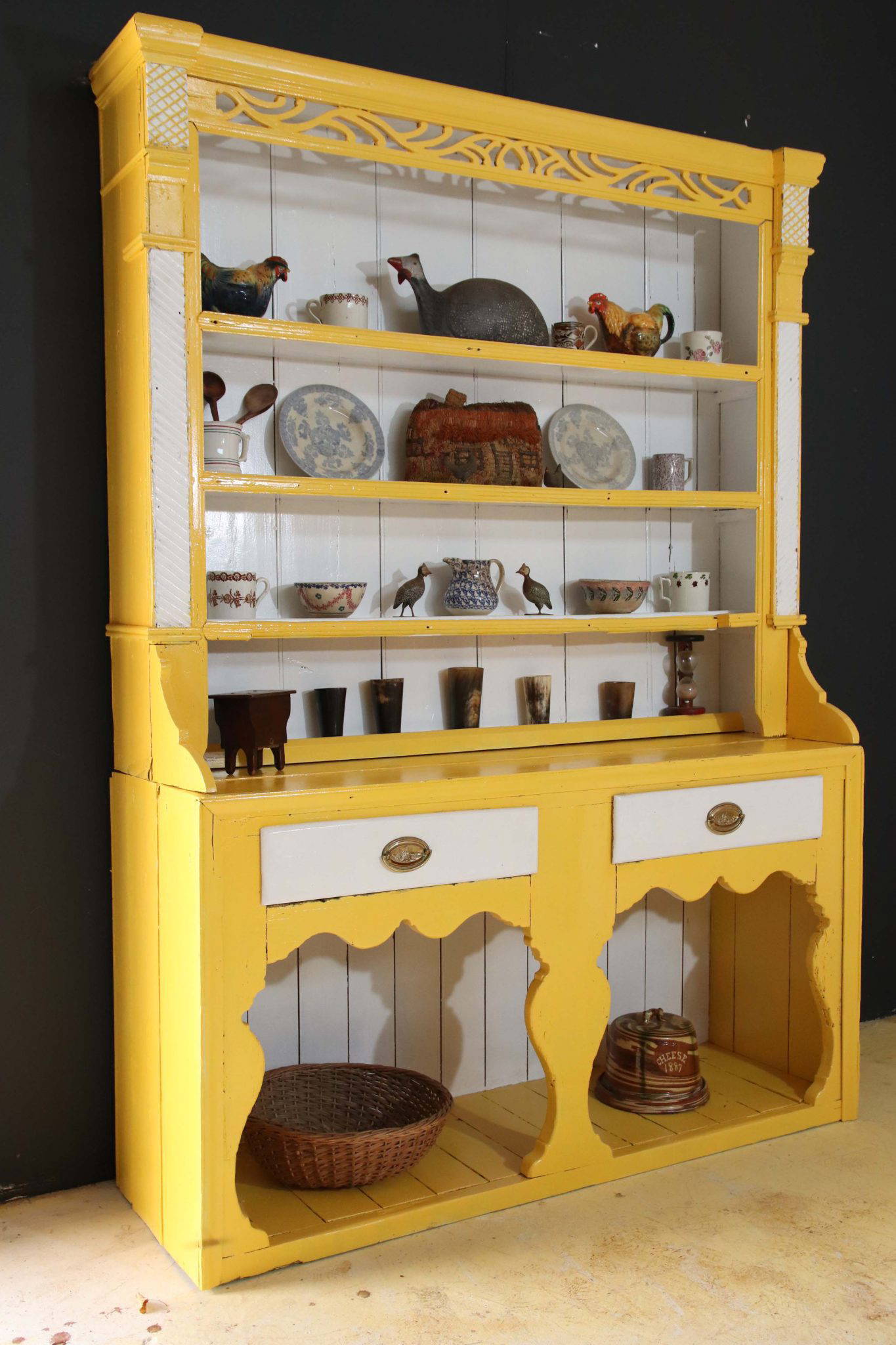 Early 19Th Century Irish Dresser. - Image 5