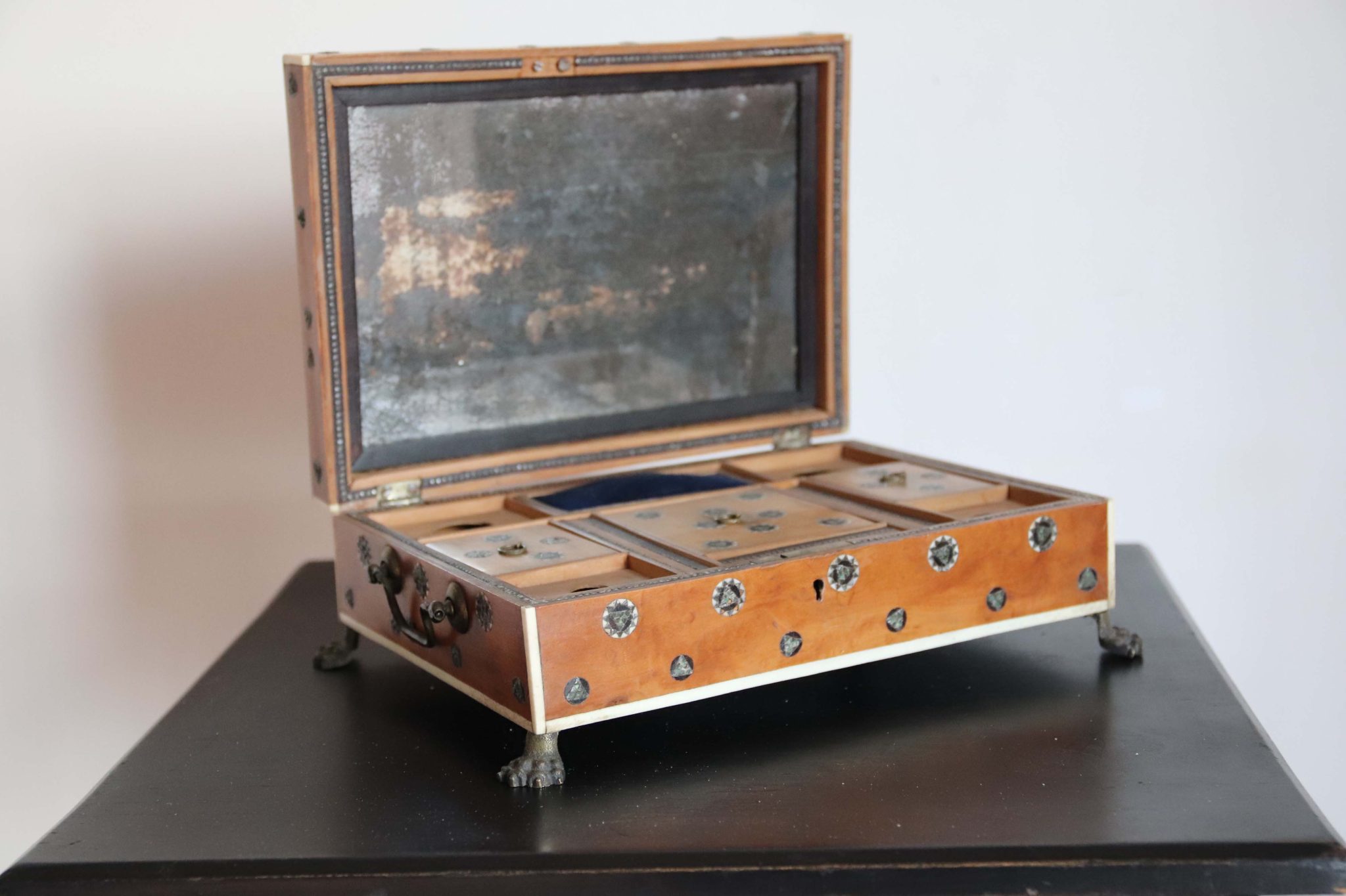 19Th Century Anglo Indian Sewing Box. - Image 4