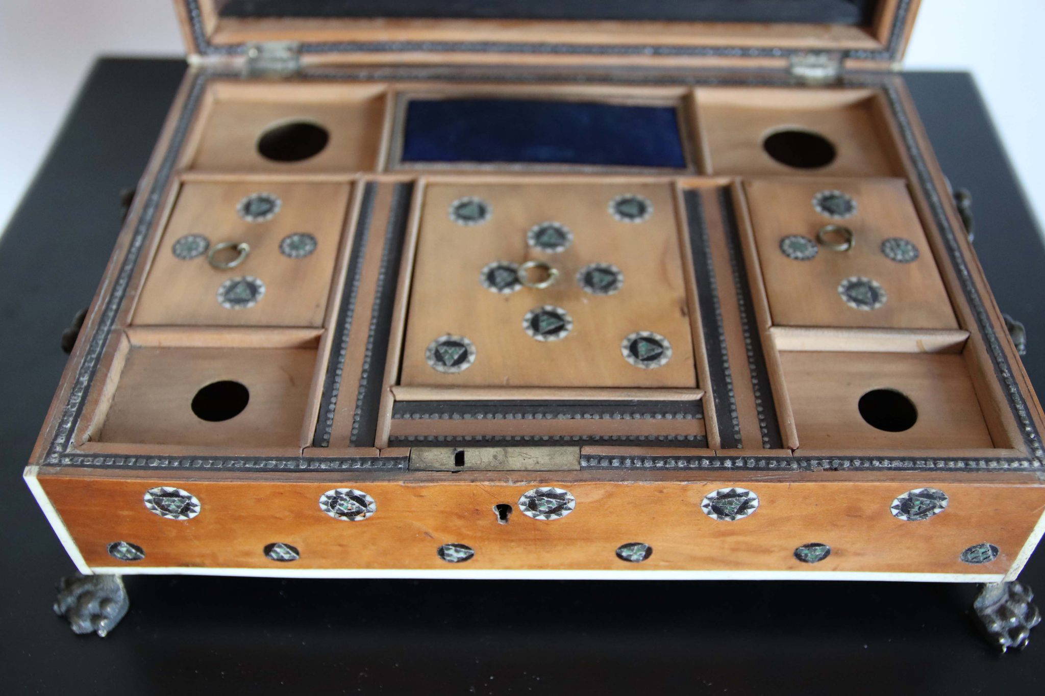 19Th Century Anglo Indian Sewing Box. - Image 5