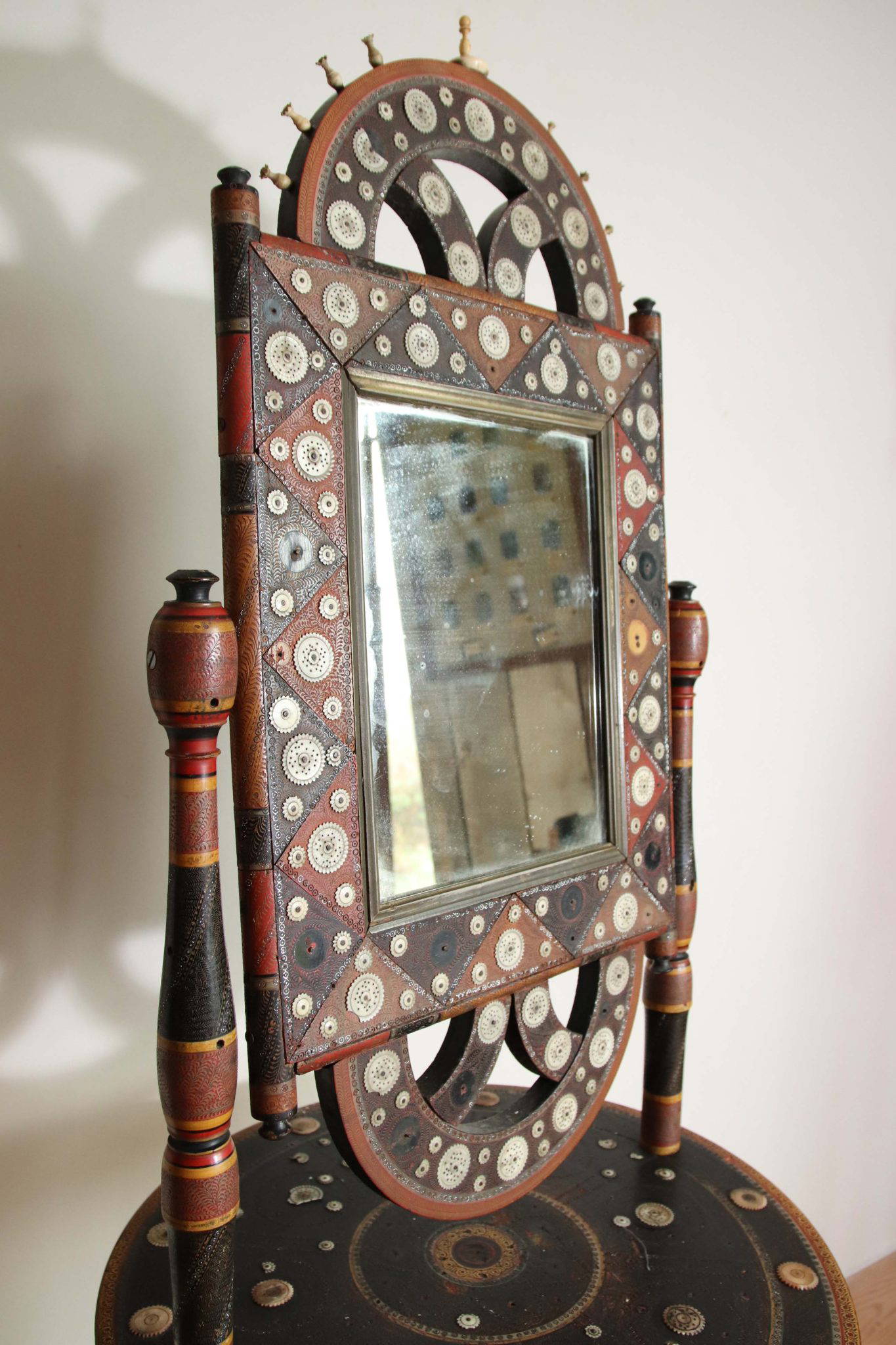 19Th Century Anglo-Indian Lacquer Dressing Mirror. - Image 9